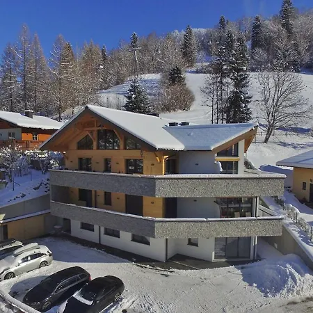 Penthouse An Der Piste 5 Chalet Alpendorf (Salzburg)